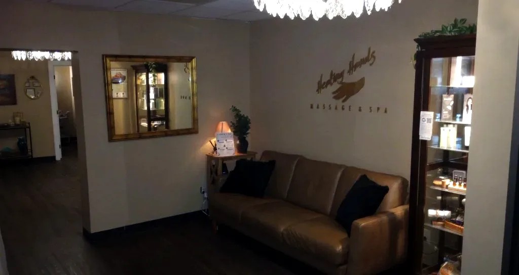 Healing Hands Massage & Spa storefront at 1822 Drew Street in Clearwater